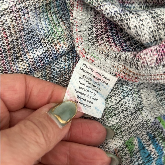 Atelier5 by Gozde Yilmaz Abstract Printed Tunic - Picture 8 of 8